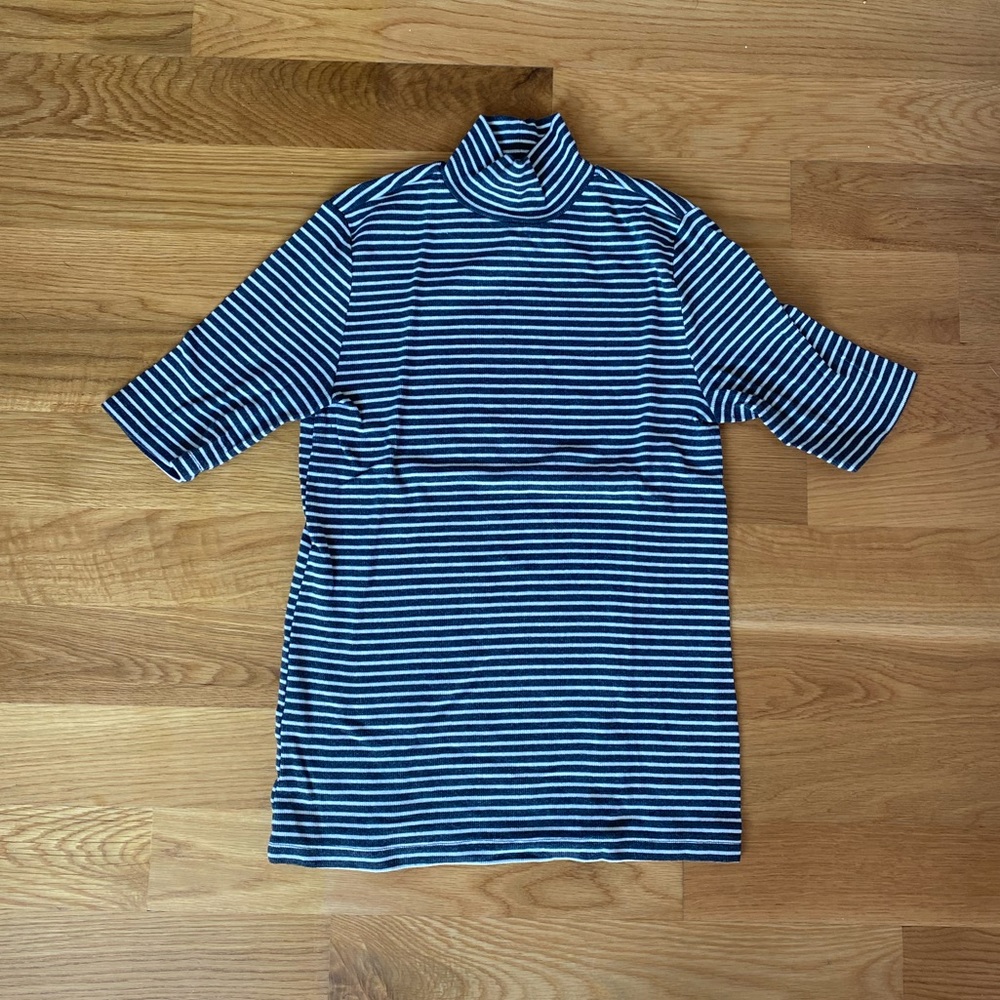 ❣️ LOFT Stripe Ribbed Mock Neck Top